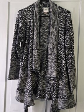 Knox Rose Black & White Open-Front Patterned Cardigan
